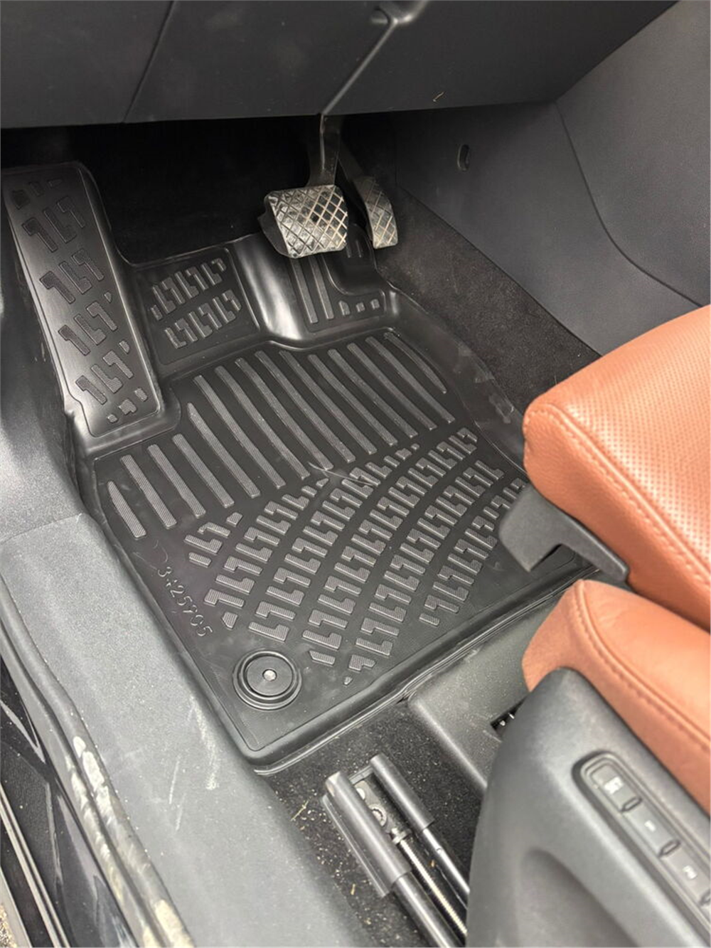Skoda Kodiaq 2024 Sonrası Havuzlu Paspas