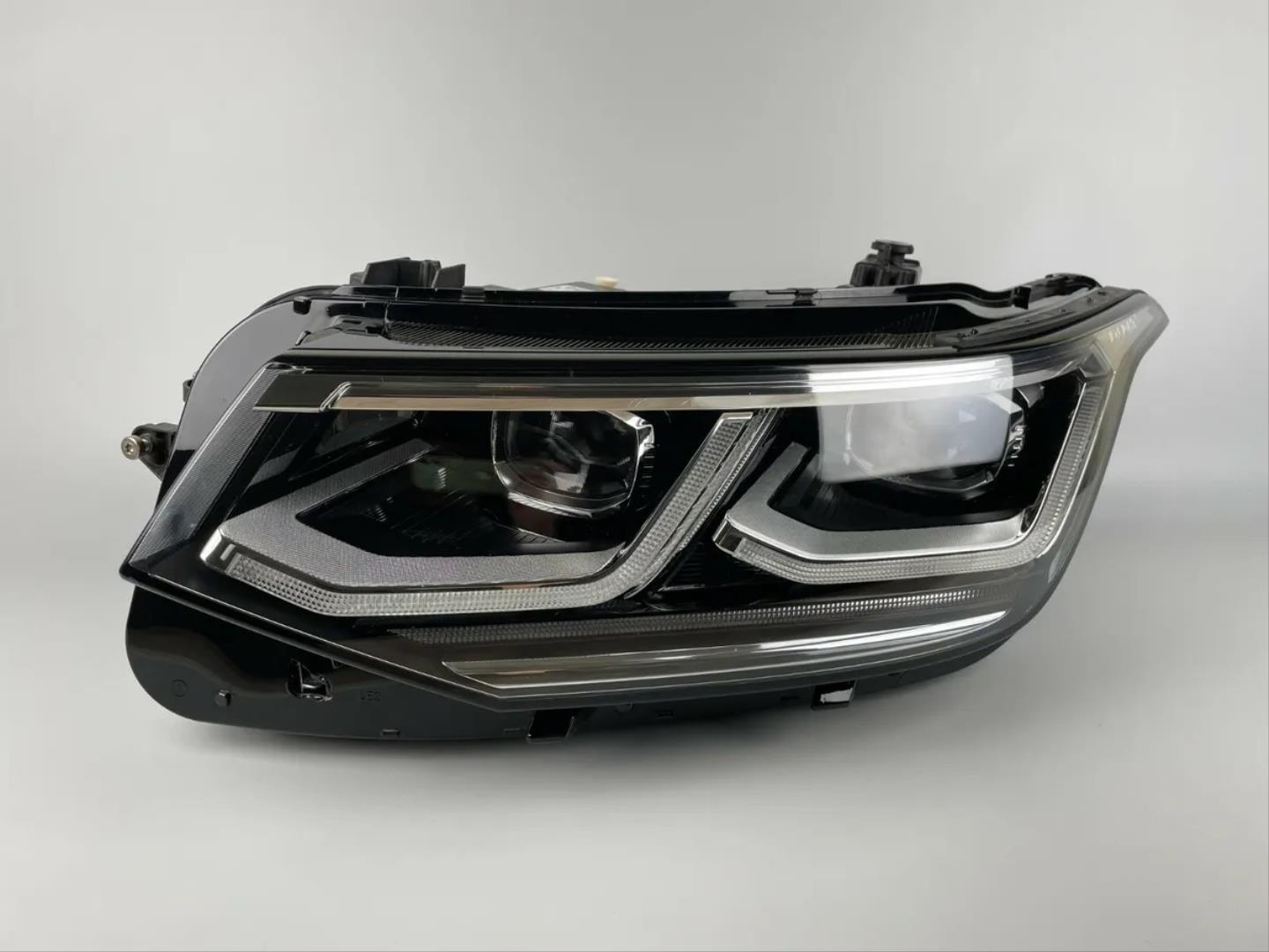 TIGUAN 2021+ FULL LED FAR 