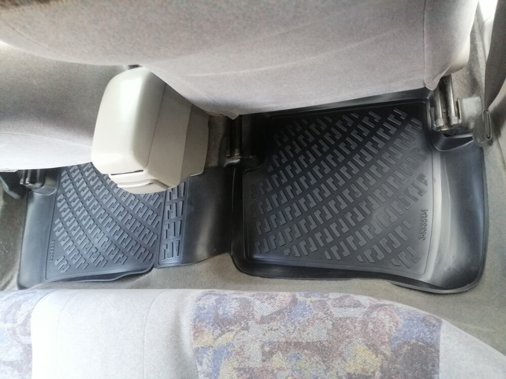 Toyota Corolla 1998-2002 Havuzlu Paspas
