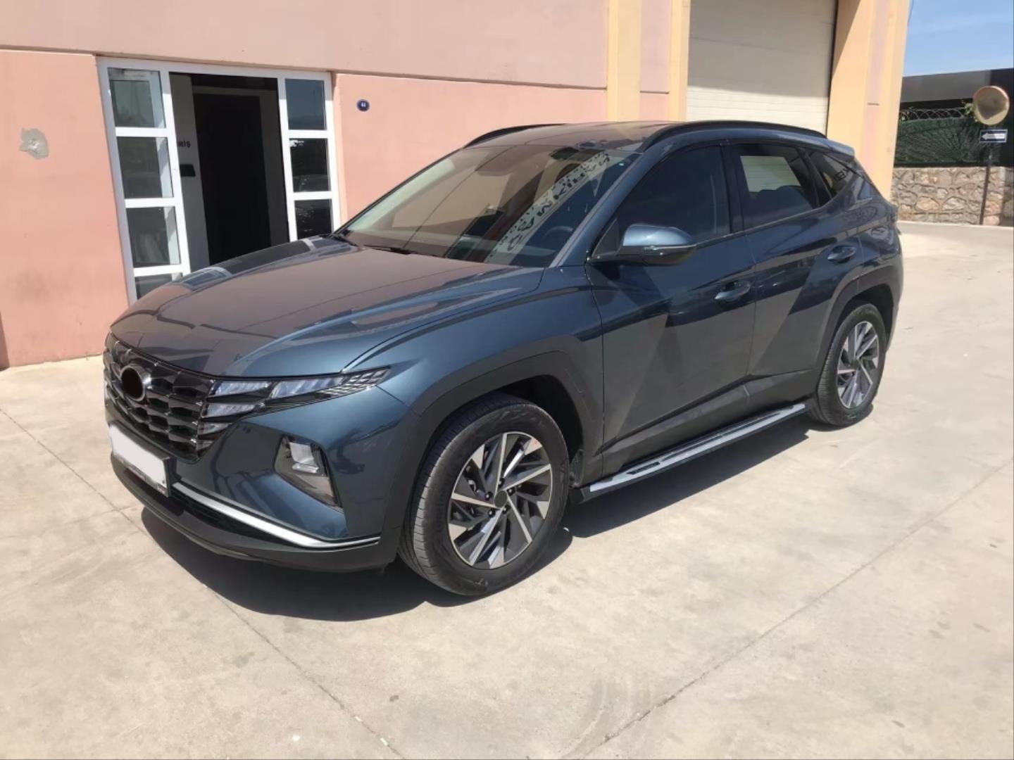 TUCSON IÇIN UYUMLU 2021+ YAN BASAMAK 