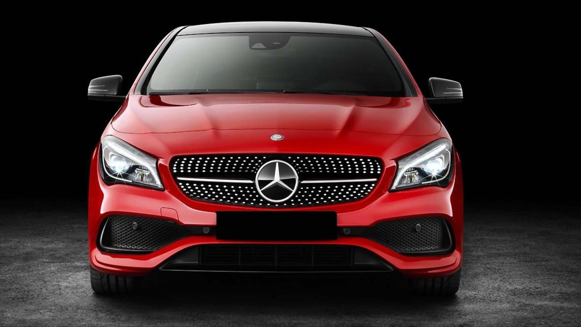 W117 CLA SERISI IÇIN UYUMLU  AMG DONANIM GÖRÜNÜM ÖN TAMPON