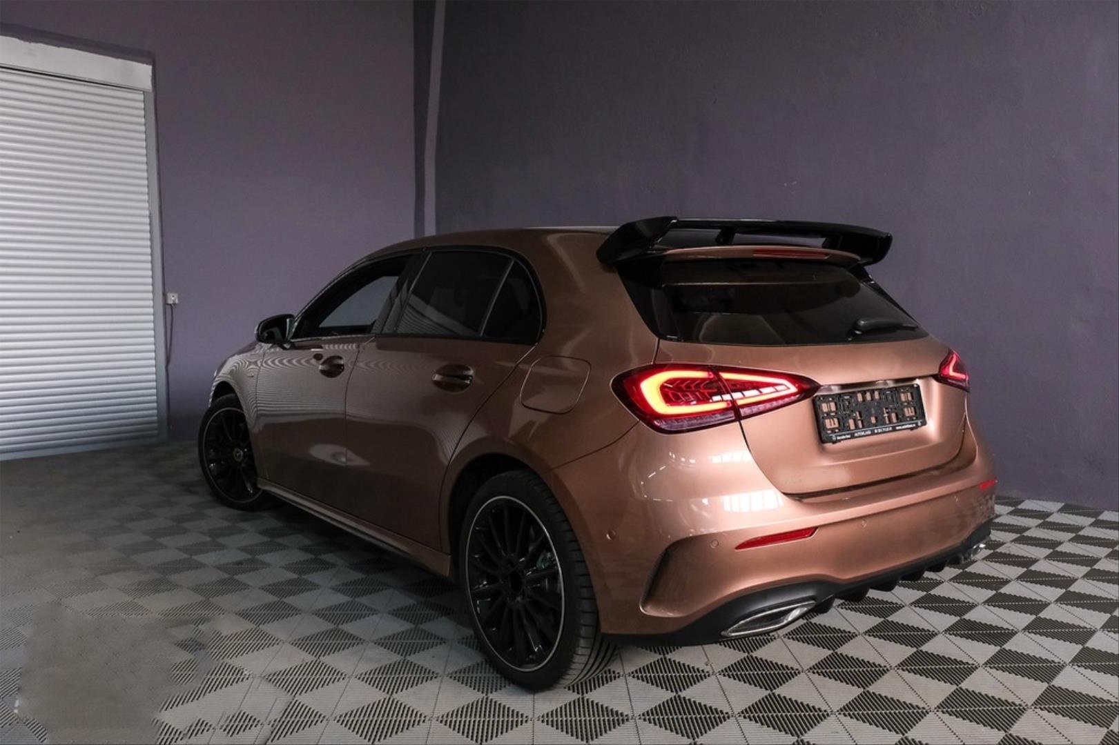 W177 2019+  IÇIN UYUMLU A45 SPOILER PIANO BLACK 