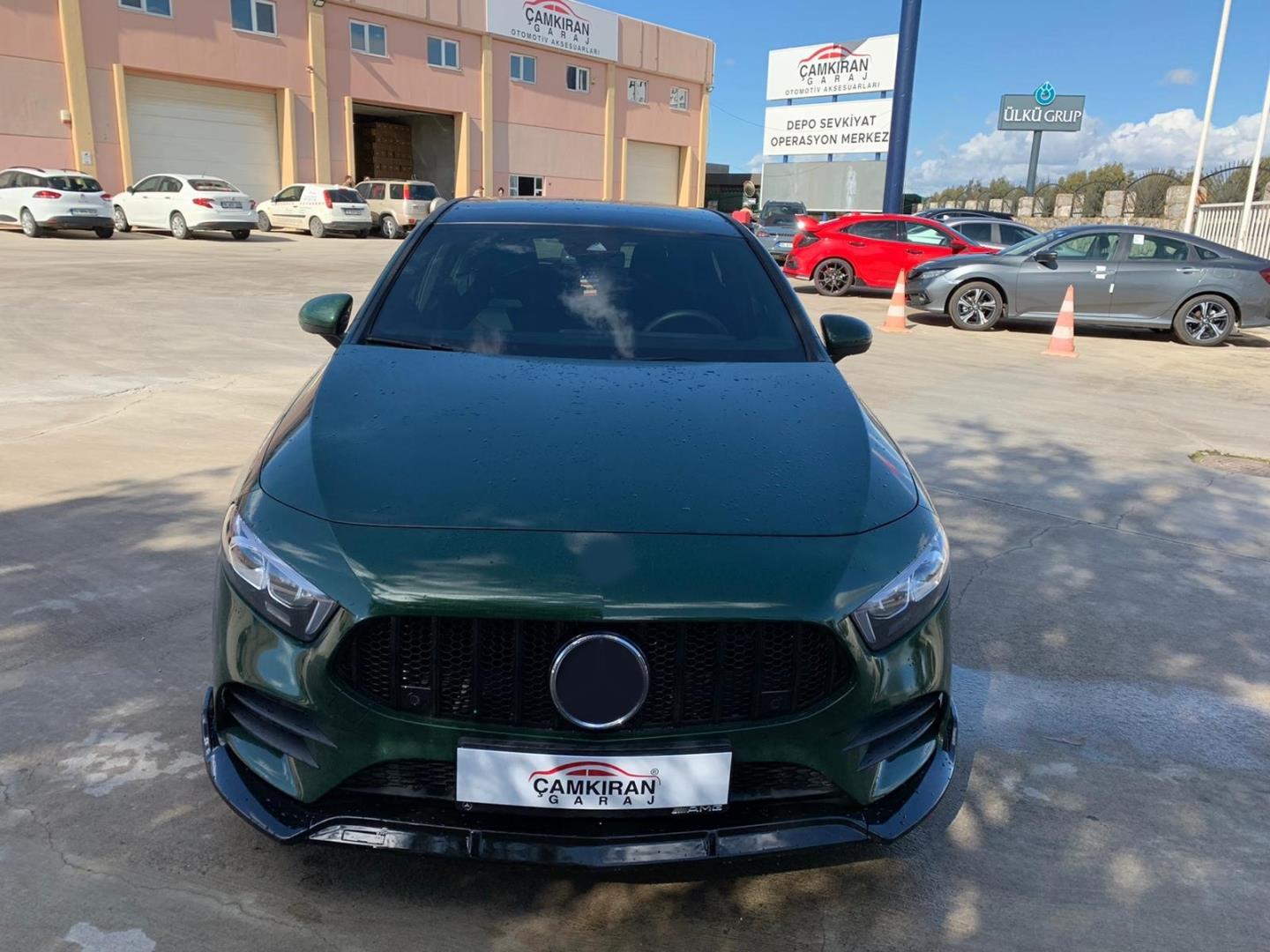 W177 A SERISI IÇIN ÖN LIP   - PIANO BLACK (PARLAK SIYAH)   (STYLE VE PROGRESSIVE DONANIM IÇIN) 