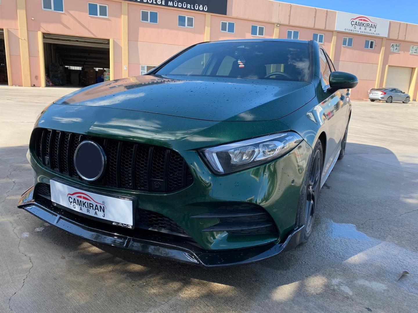 W177 A SERISI IÇIN ÖN LIP   - PIANO BLACK (PARLAK SIYAH)   (STYLE VE PROGRESSIVE DONANIM IÇIN) 