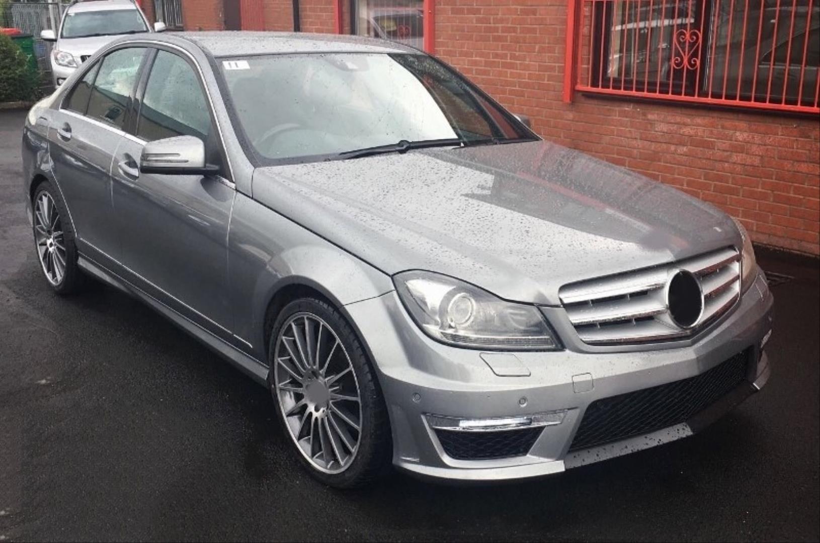 W204 C SERISI IÇIN UYUMLUC63 BODY KIT (MAKYAJLI) (2012-2015)  