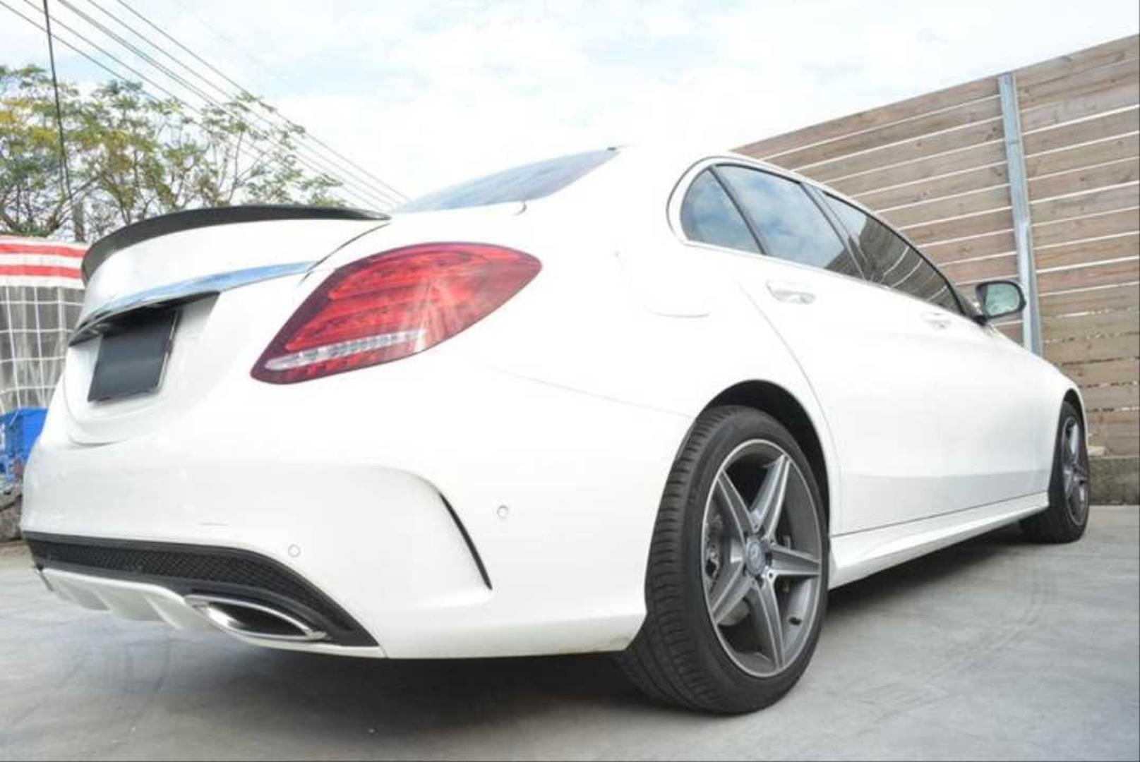 W205 2015-2021 C SERISI IÇIN UYUMLU AMG SPOILER - PIANO BLACK (PARLAK SIYAH)