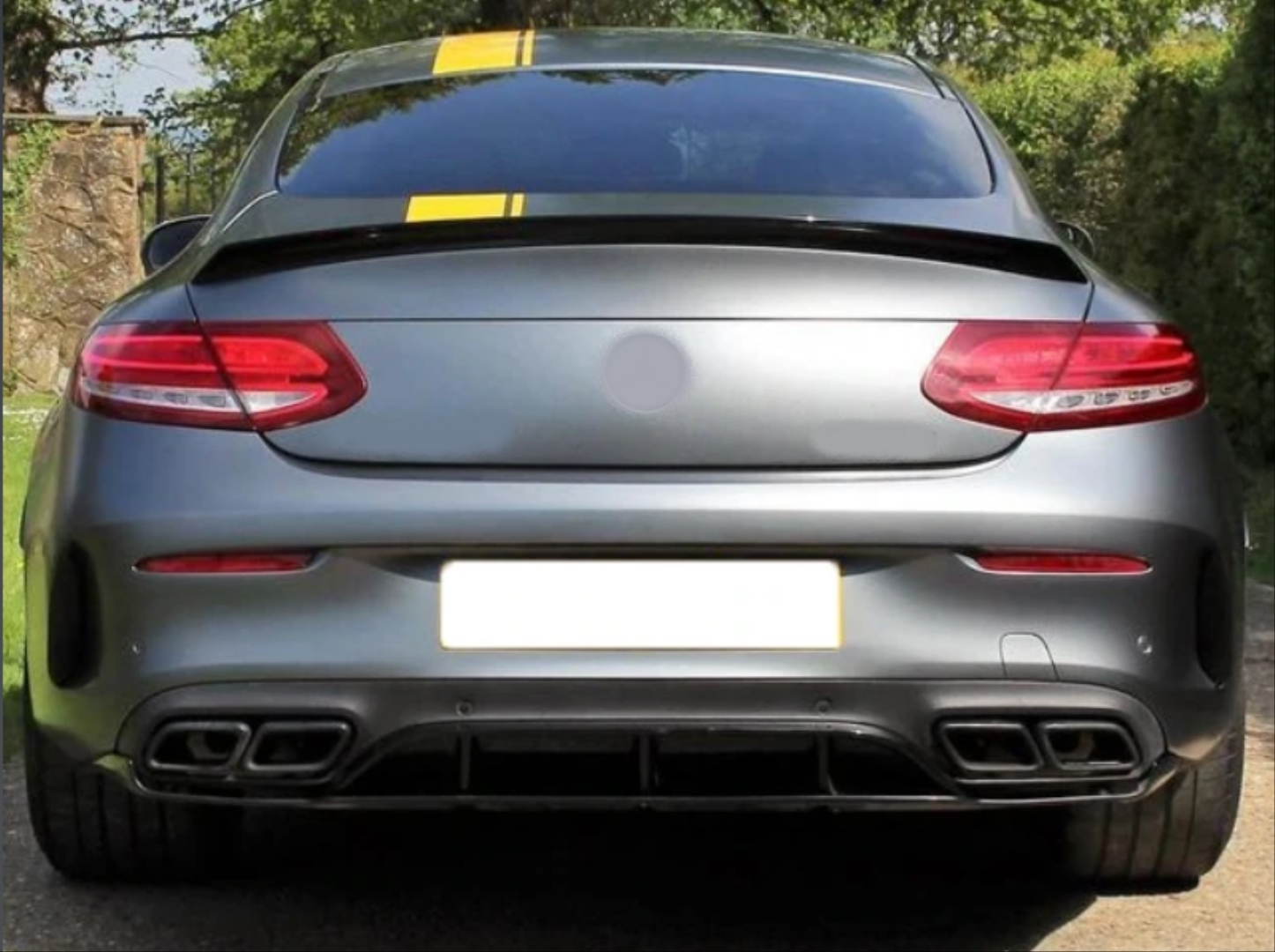 W205 C COUPE IÇIN EDITION 1 DIFÜZÖR & EGZOZ SETI PIANO BLACK (AMG)