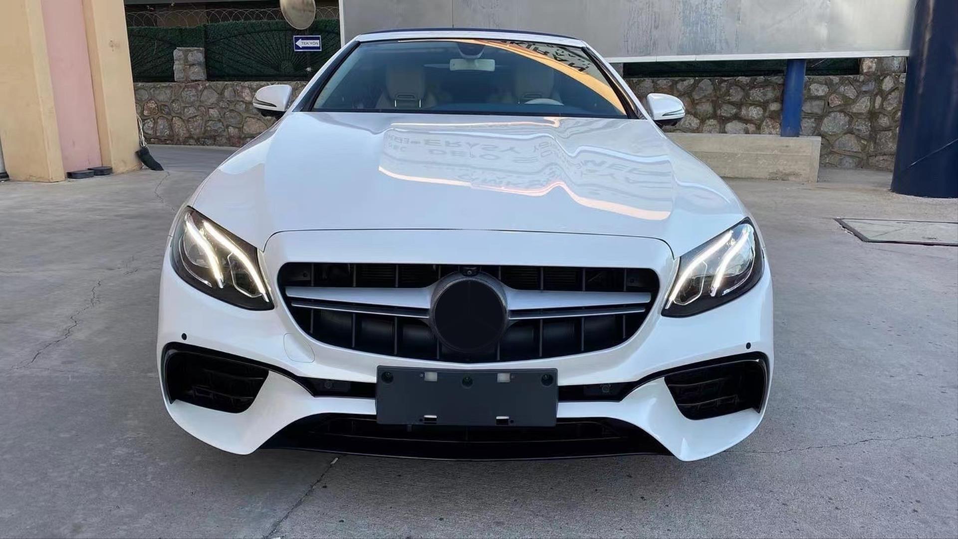 W213 2016+ E SERISI IÇIN UYUMLU E63 ÖN TAMPON & PANJUR SETI