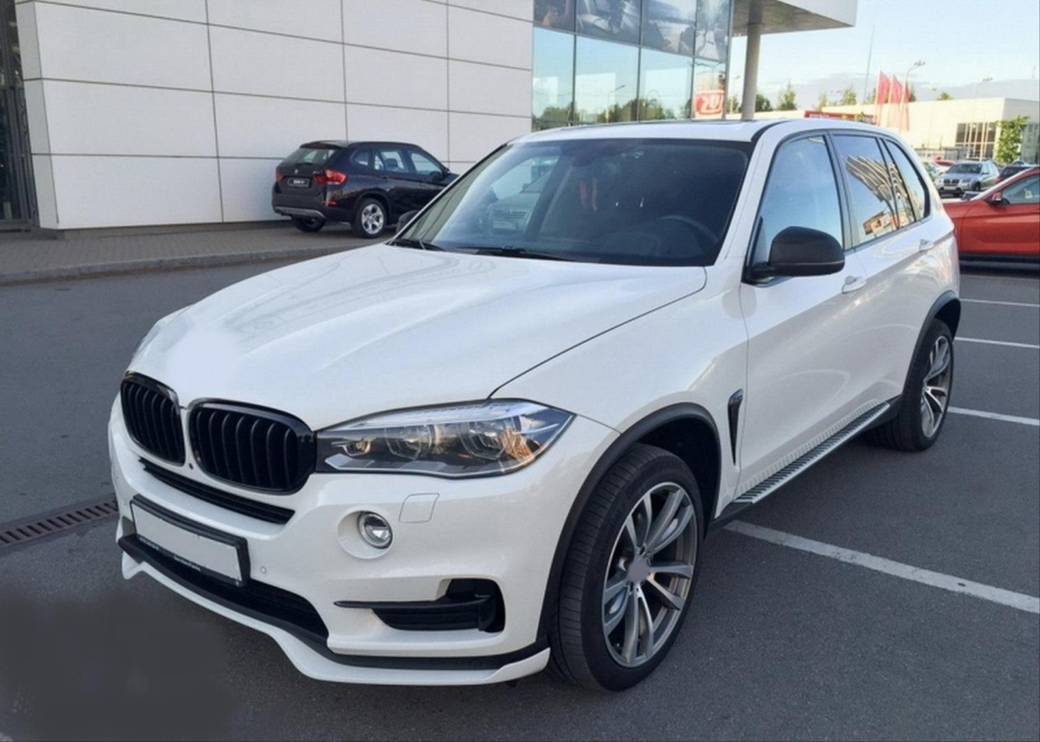 X5 SERISI IÇIN UYUMLU  F15 AERO BODY KIT  (2013-2017) (STANDART DONANIM TAMPONLAR IÇIN UYUMLU ) 