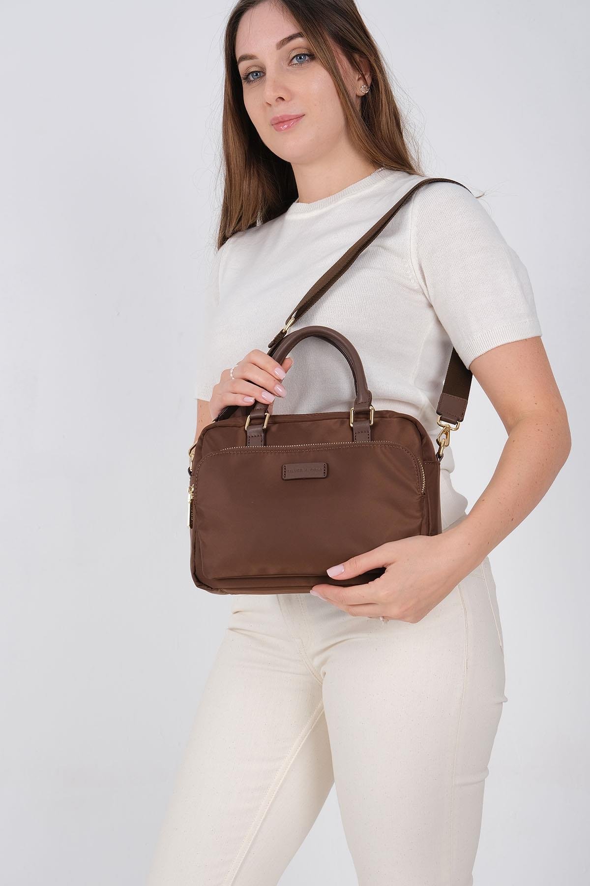 1217-M206Silver & PoloEl ÇantasıSilver & Polo 1217 Kadın El Çantası Kahve