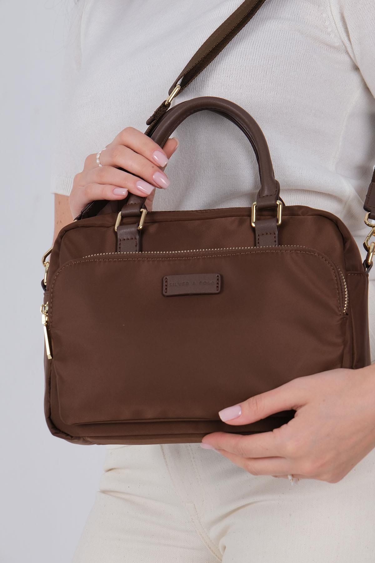 1217-M206Silver & PoloEl ÇantasıSilver & Polo 1217 Kadın El Çantası Kahve