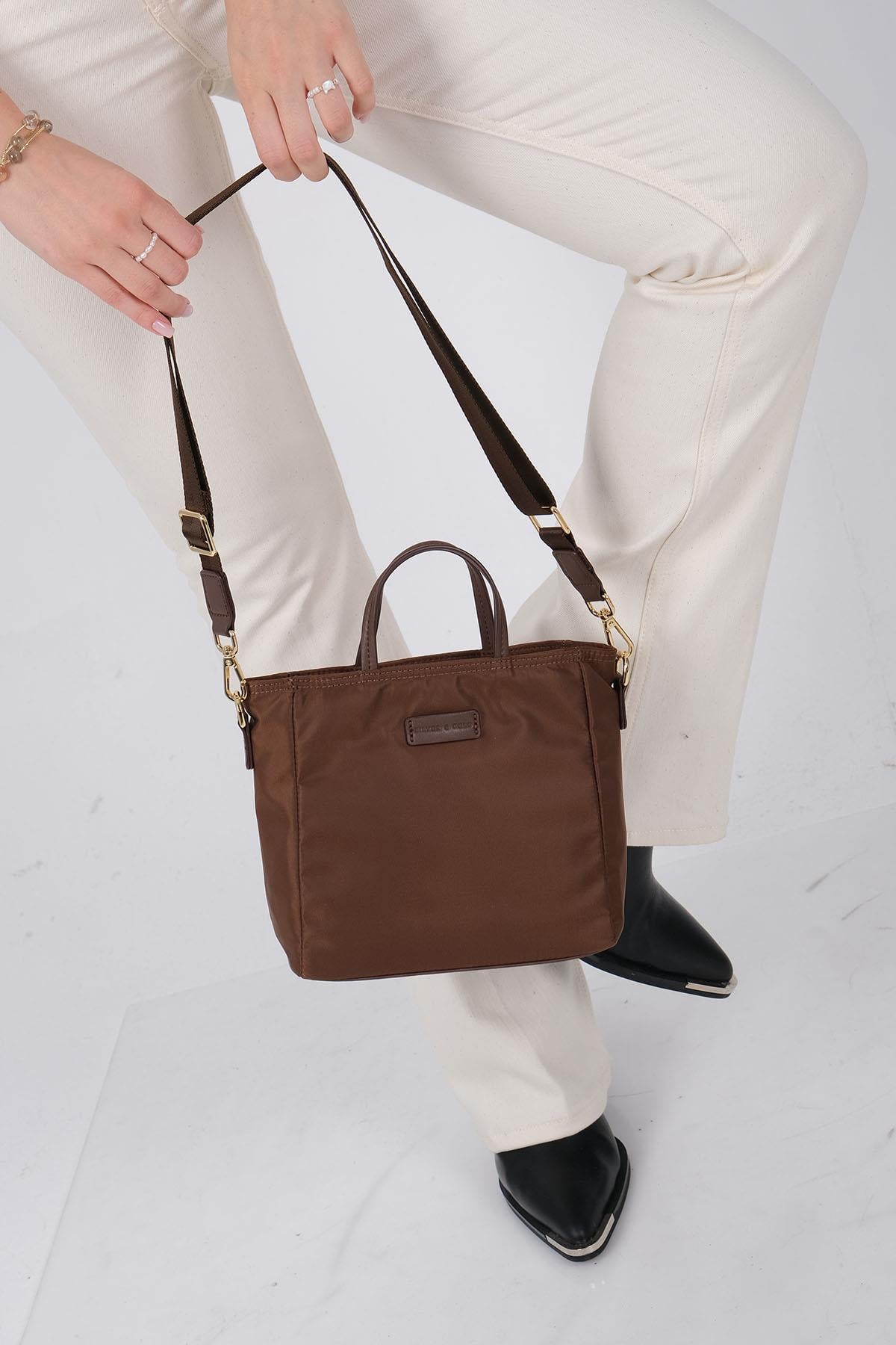 1225-M206Silver & PoloEl ÇantasıSilver & Polo 1225 Kadın El Çantası Kahve