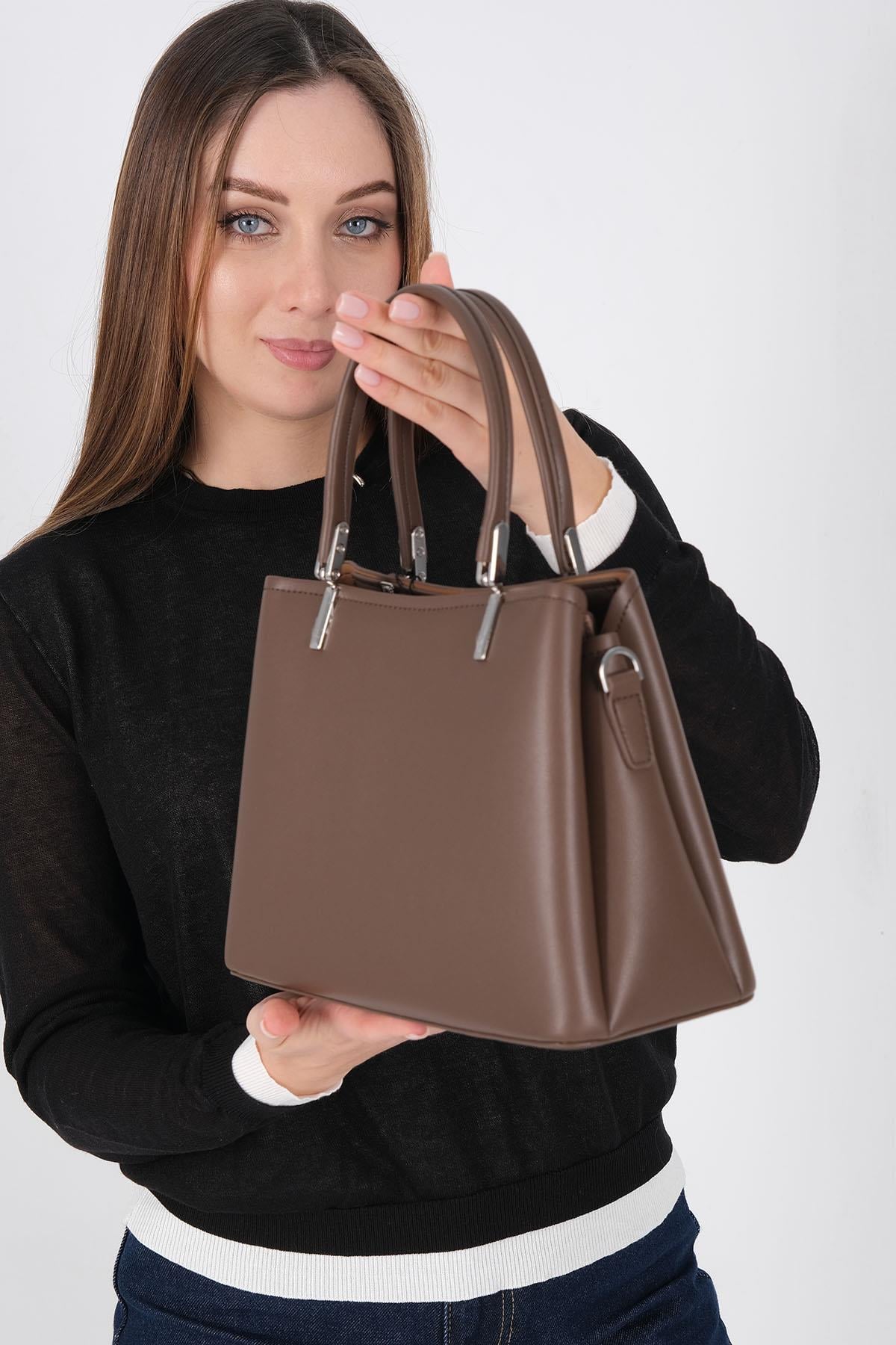 1233-M207Silver & PoloEl ÇantasıSilver & Polo 1233 Kadın El Çantası Kahve