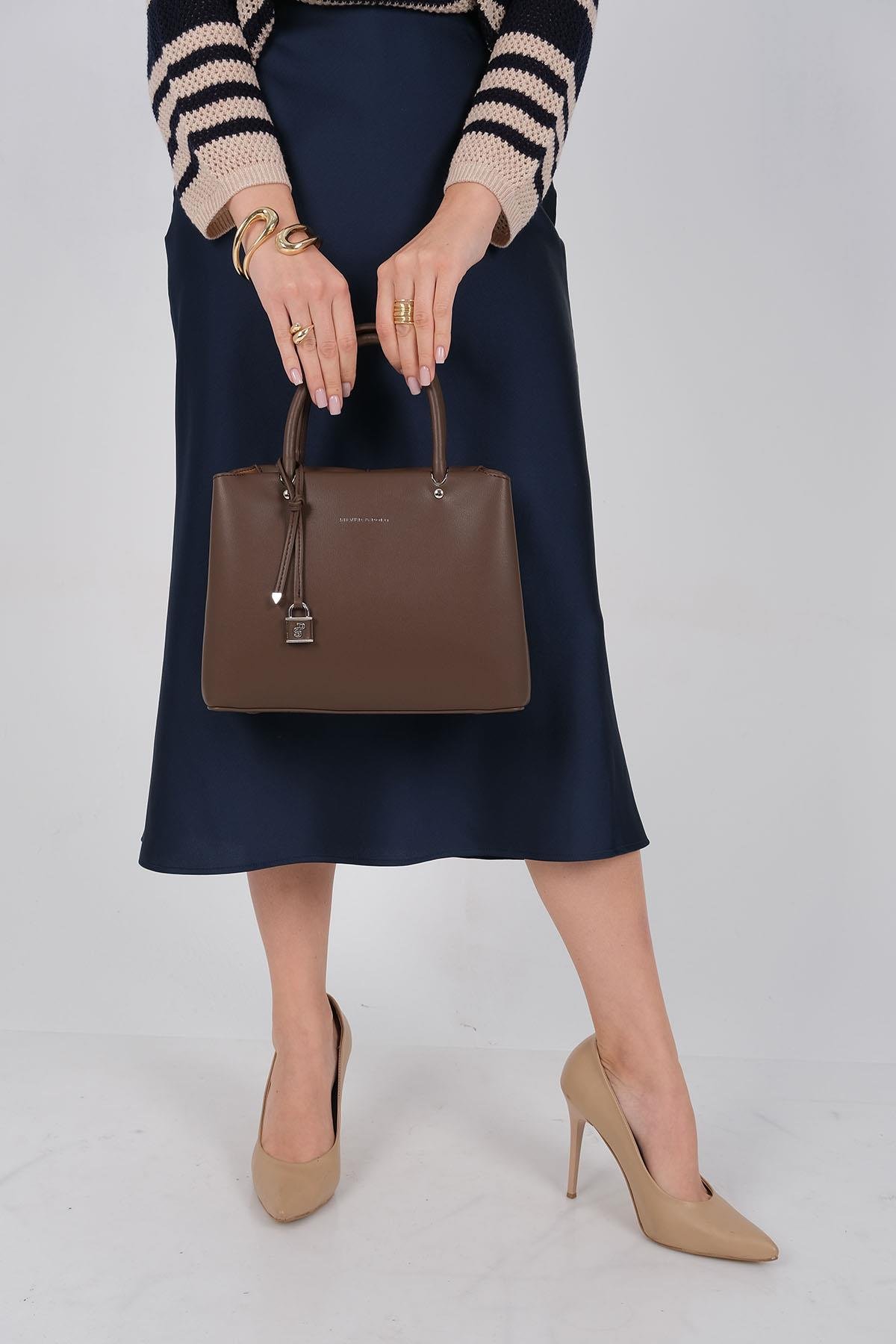 1236-M207Silver & PoloEl ÇantasıSilver & Polo 1236 Kadın El Çantası Kahve