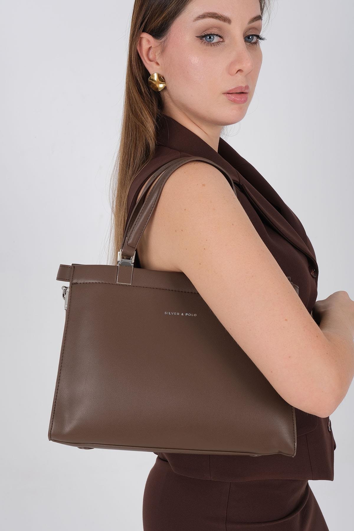 1237-M207Silver & PoloEl ÇantasıSilver & Polo 1237 Kadın El Çantası Kahve