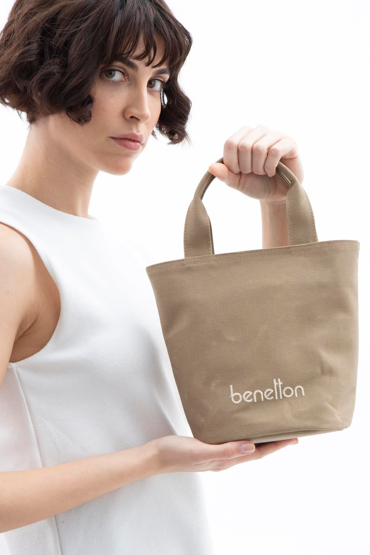 BNT1619-KnvUnited BenettonEl ÇantasıUnited Benetton BNT1619 El Çantası Hardal