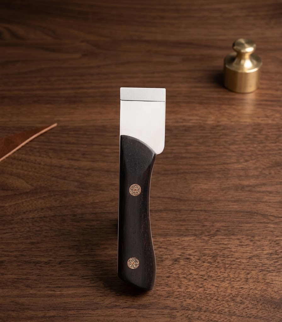 Deri Kesme Bıçağı Paslanmaz Çelik Ahşap Saplı Spatula 3cm Düz