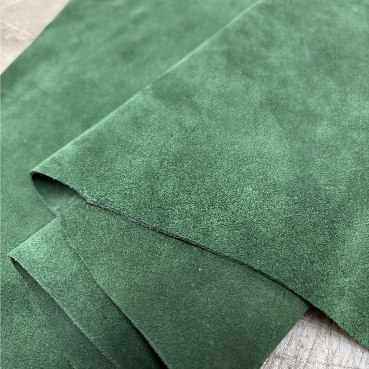 Süet Dana Derisi Yesil 1.4-1.6 mm, Deri Hobi İçin Hakiki Parça Deri 