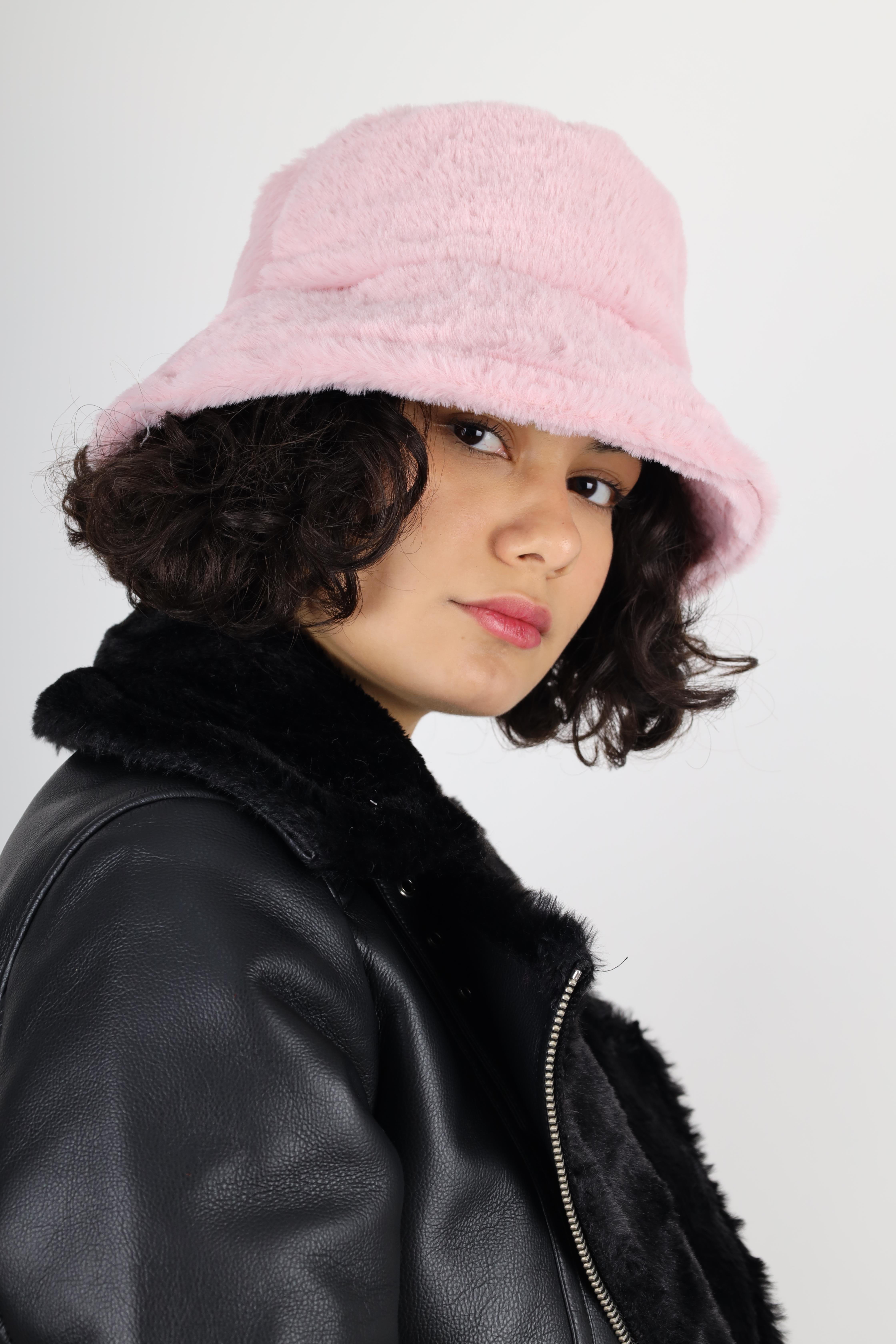 Kadın Pembe Bucket Kürklü Yumuşak Dokulu Peluş Şapka