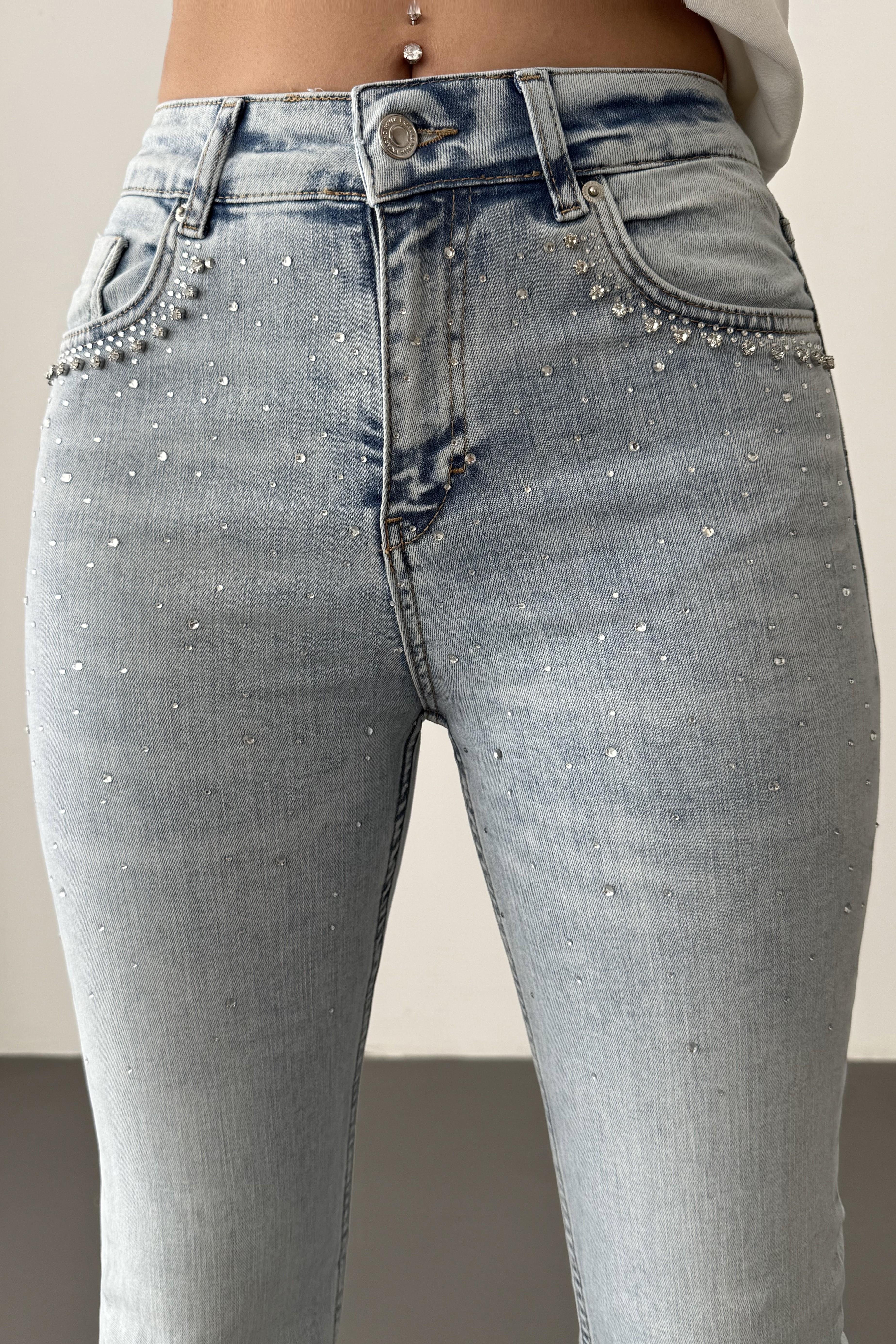 Dağınık Taşlı Paçası Püsküllü Flare Jean LC7403