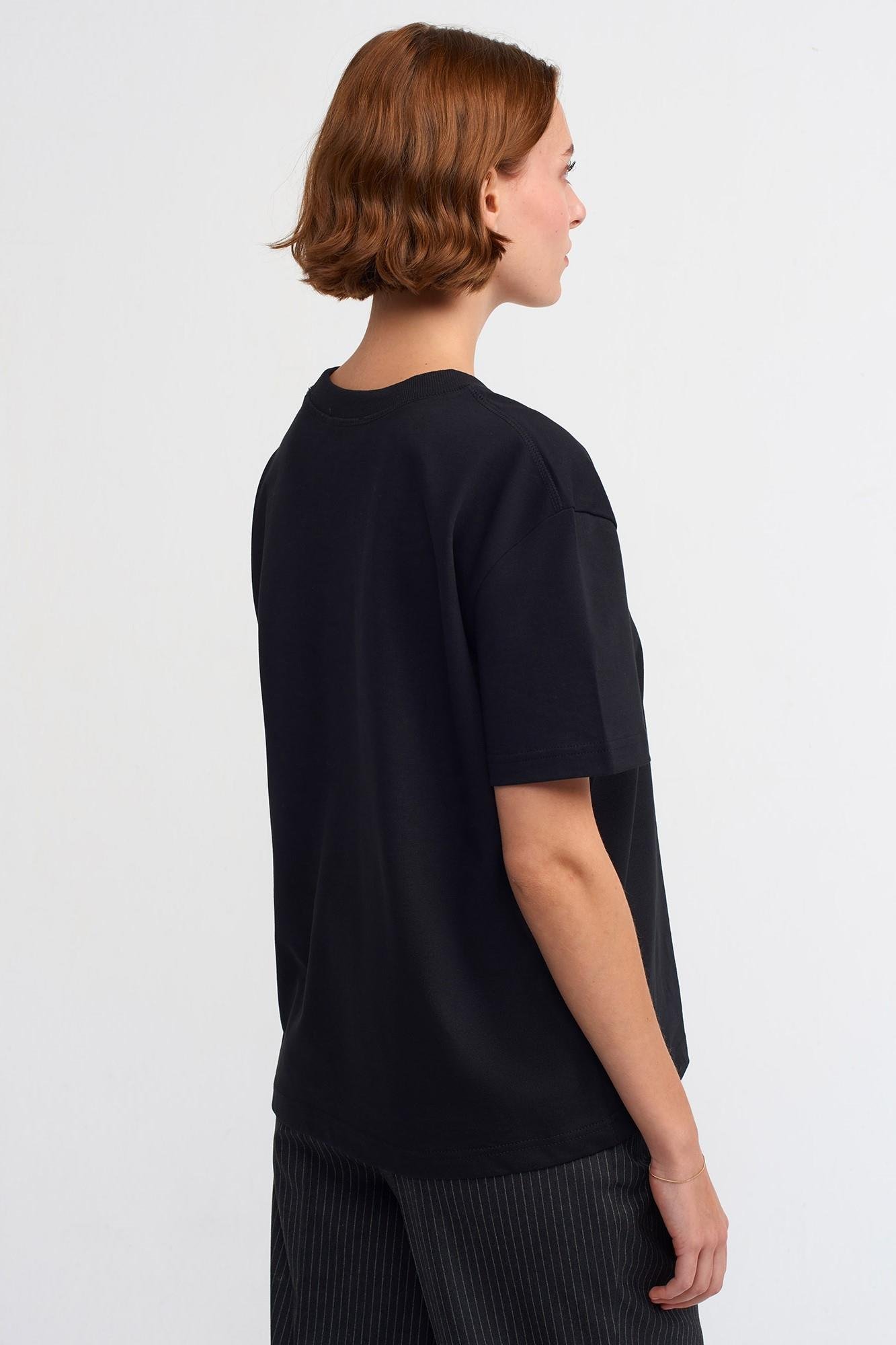 Dekoratif Dikişli Bisiklet Yaka T-shirt DL30312