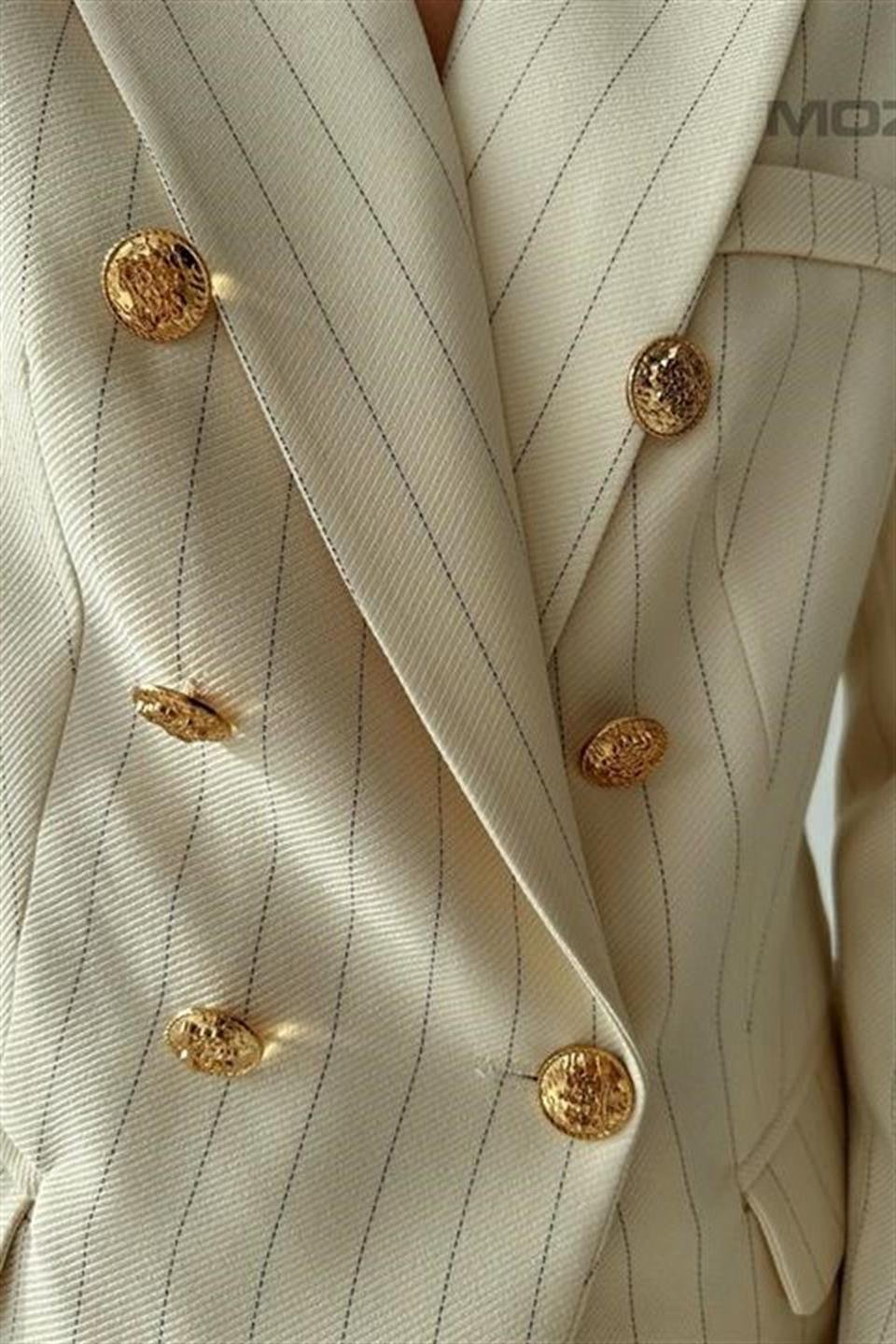 Gold Düğme Detaylı İnce Çizgili Ceket Pantolon RB88523