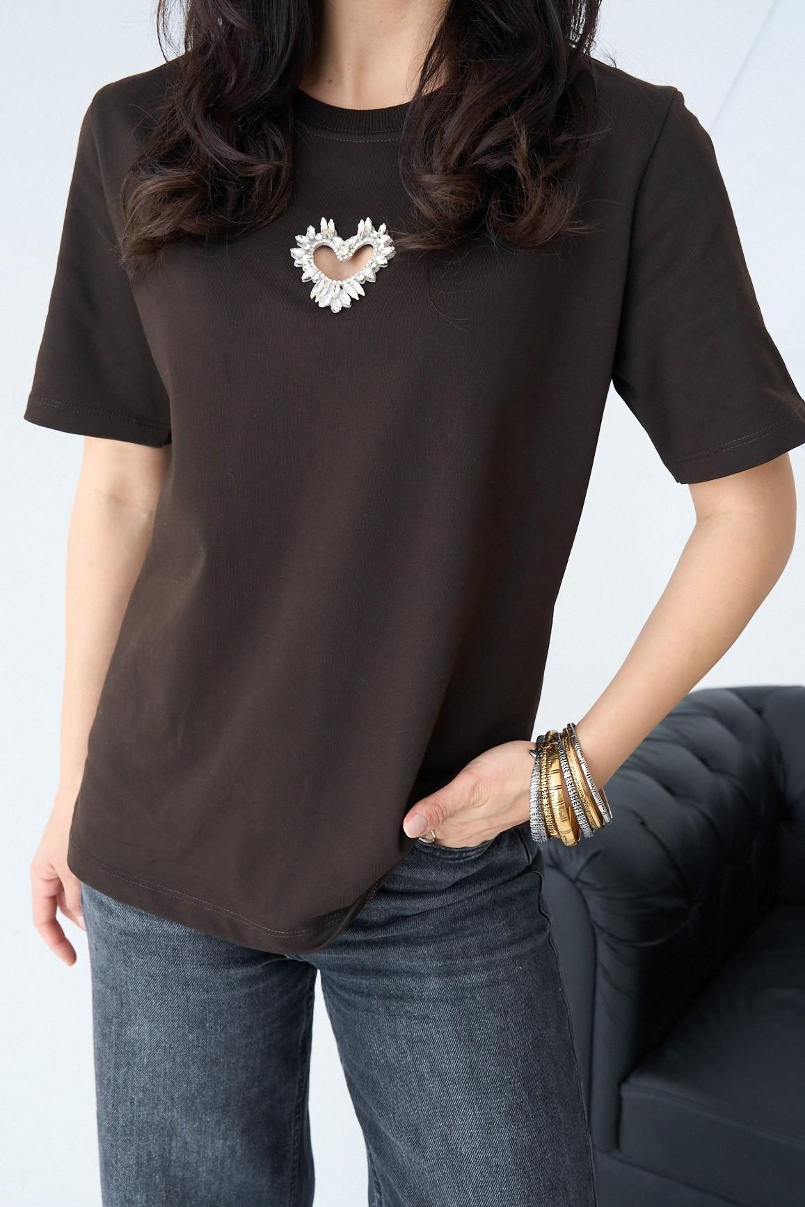 Kalp Detaylı Bisiklet Yaka T-shirt QS251058