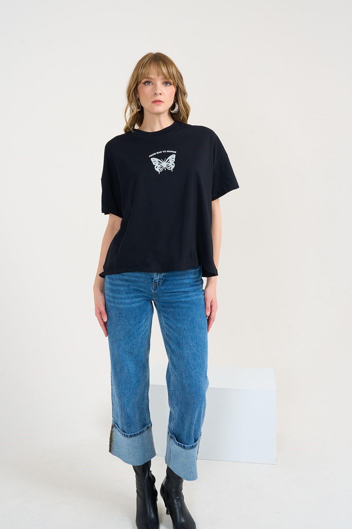 Kelebek Baskılı T-shirt QS241030