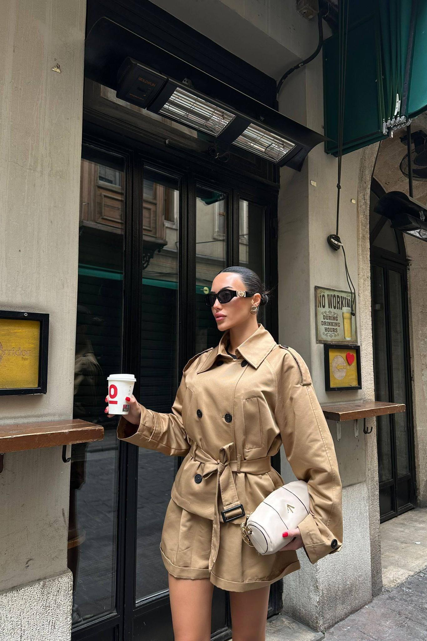 Oversize Trençkot Kemerli Bol Şort Takım HF909263