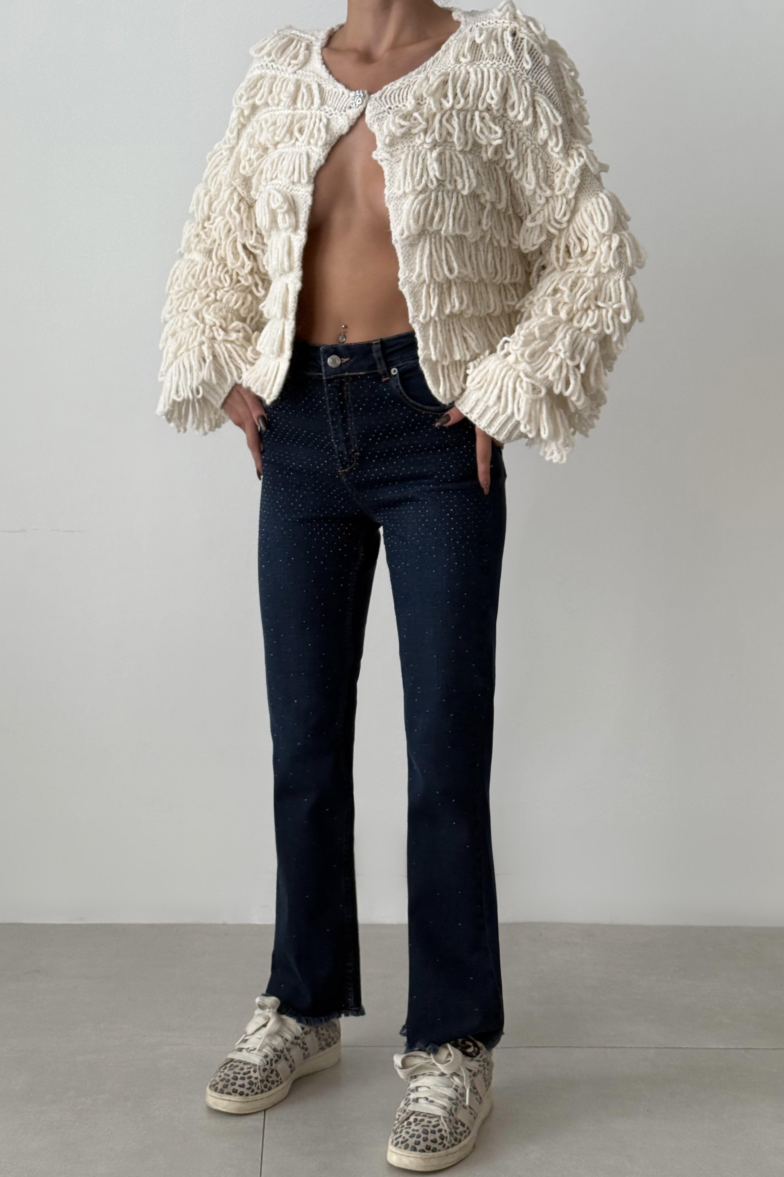 Paçası Püsküllü Taş İşlemeli Flare Jean LC7403-01
