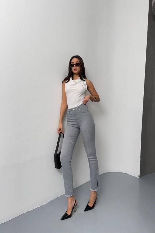 Paçası Yırtmaçlı ve Püsküllü Yüksek Bel Jean LC7413