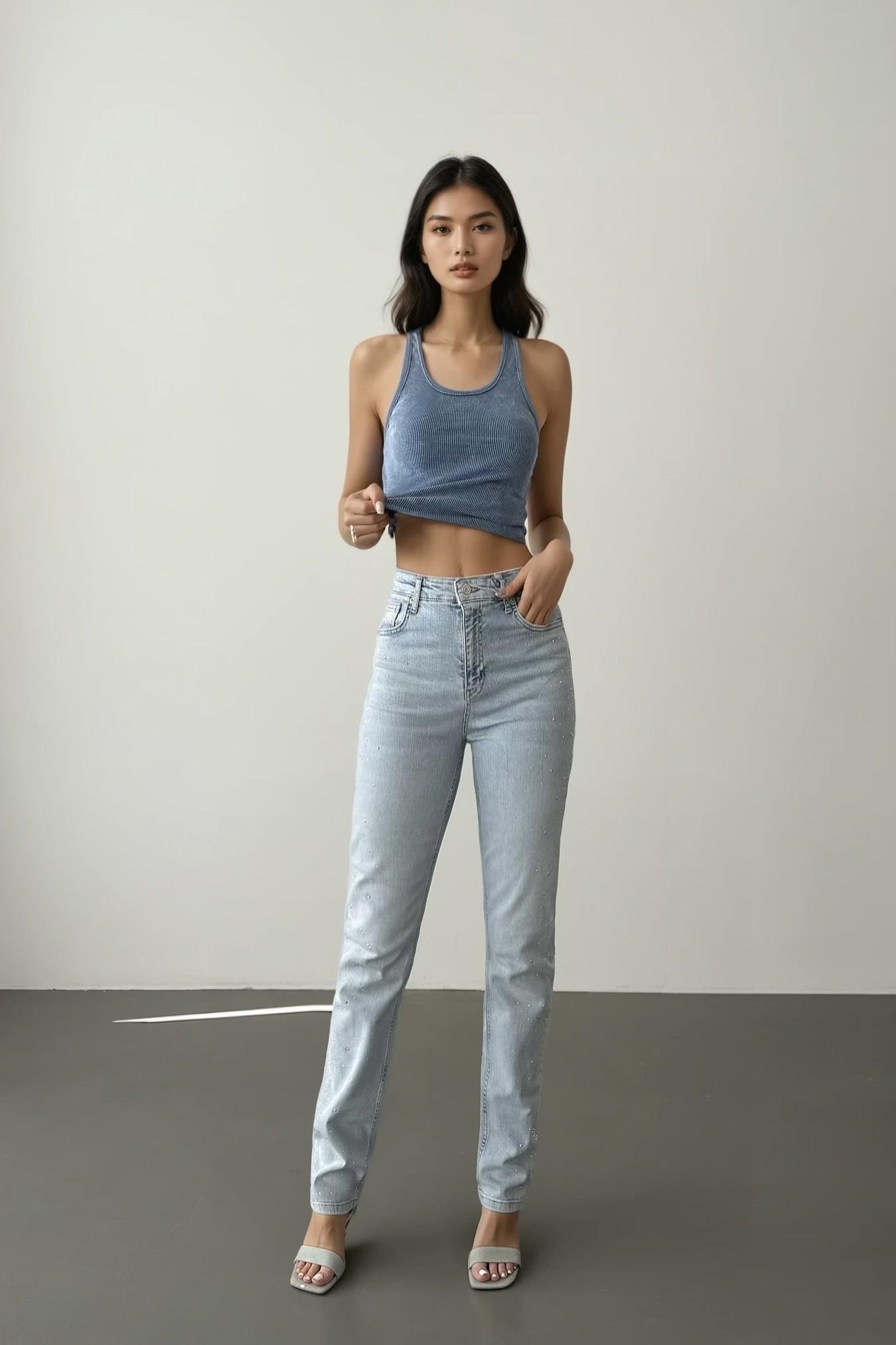Yanları Taş Detaylı Straıght Jean LC7949