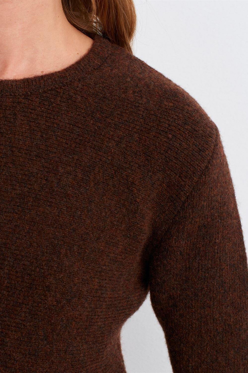 Yumuşak Dokulu Peplum Düğmeli Triko Hırka DL60985
