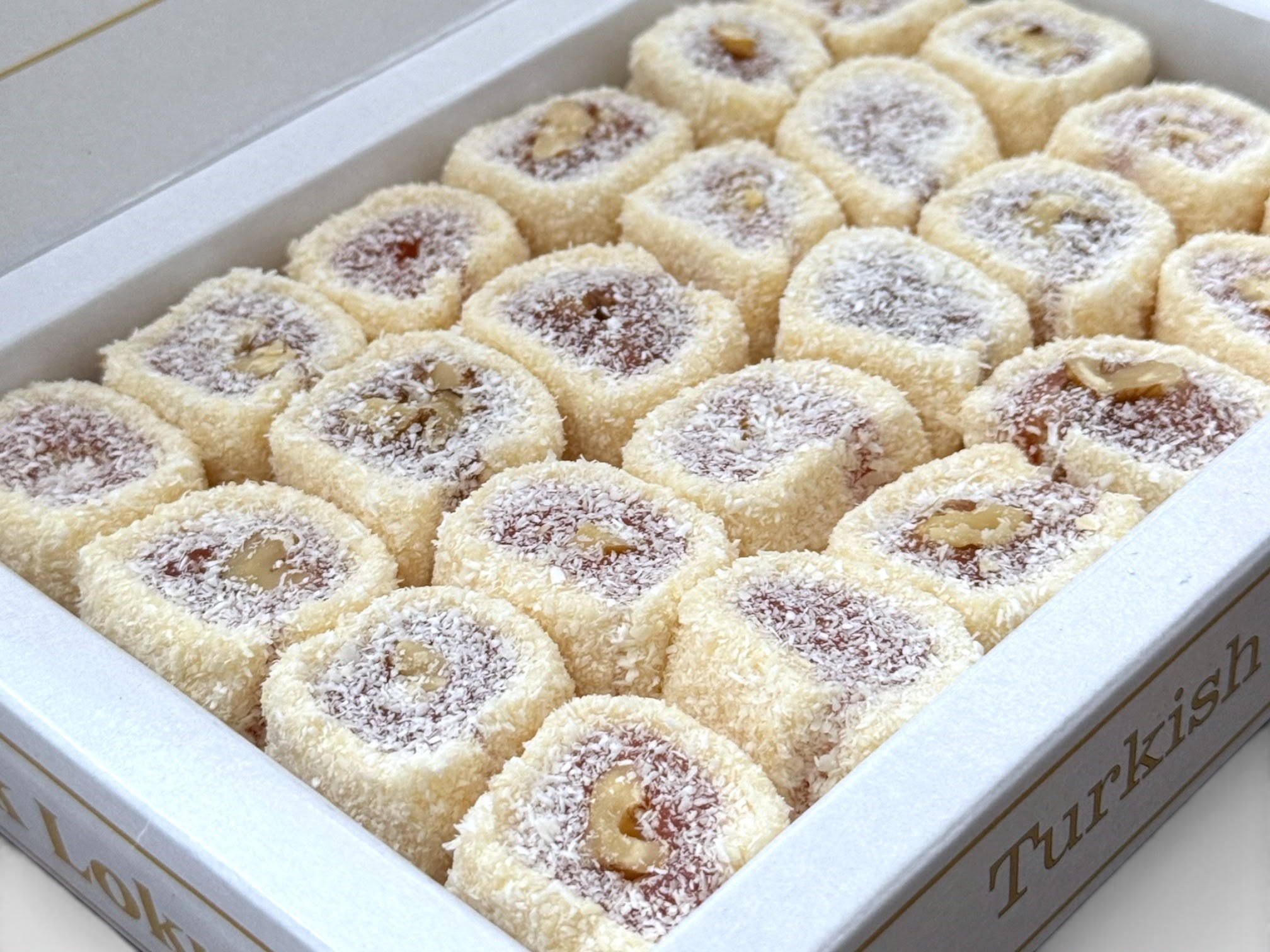 Çilek Aromalı Fındıklı Kesme Lokum (500 Gr.)