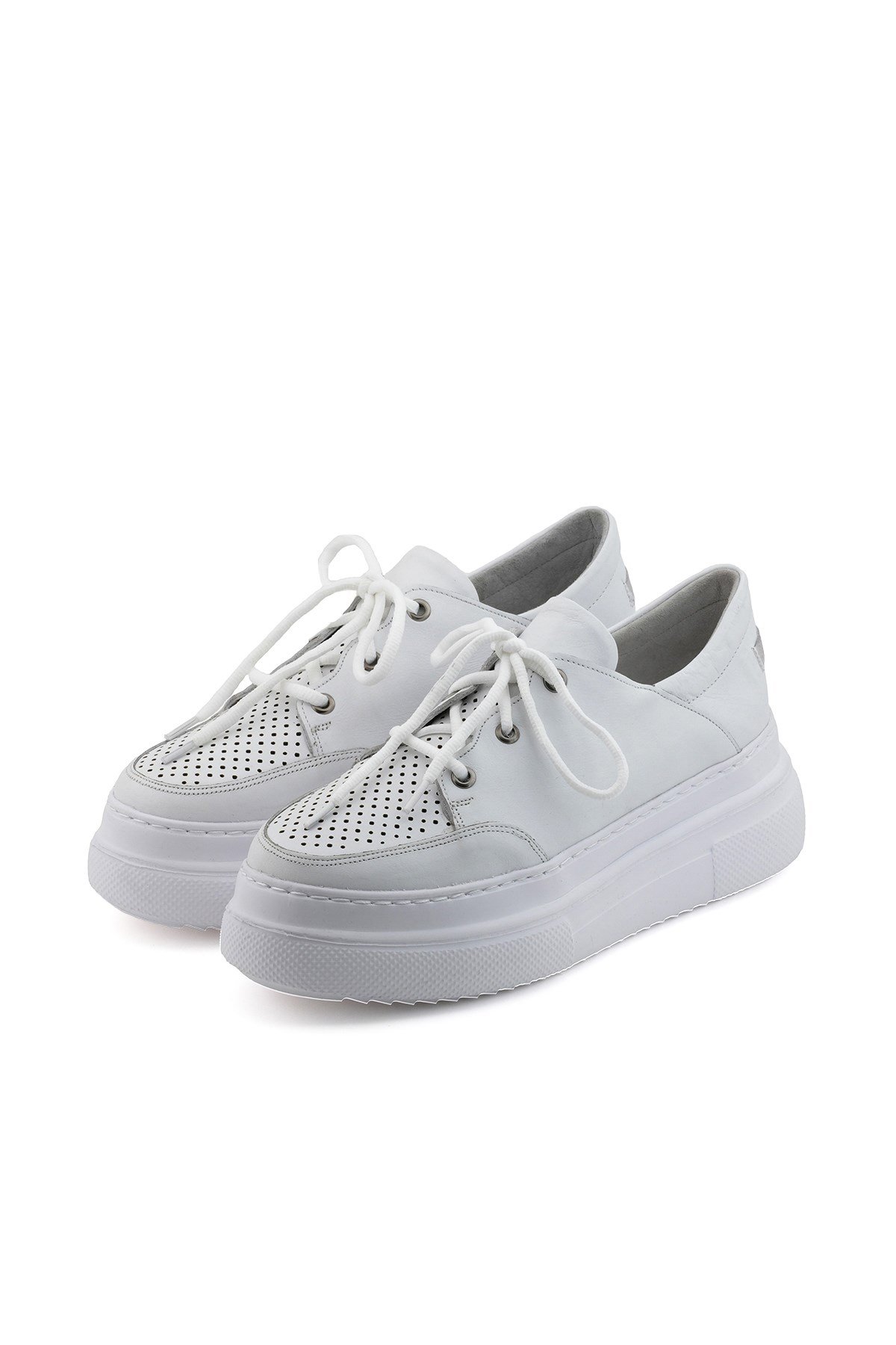 Beyaz Kadın Sneaker Hakiki Deri Ayakkabı