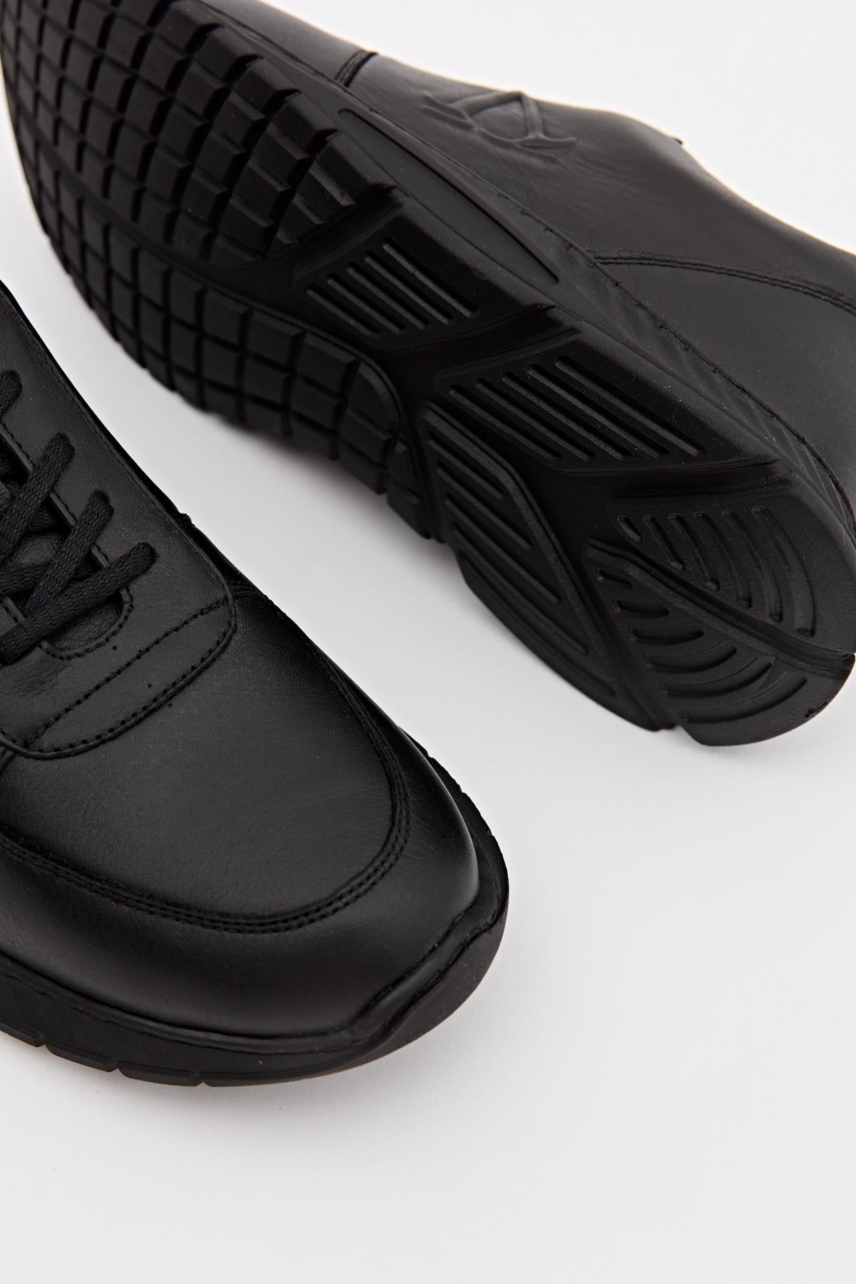 Erkek  Sneaker Hakiki Deri Ayakkabı 082K23K40700
