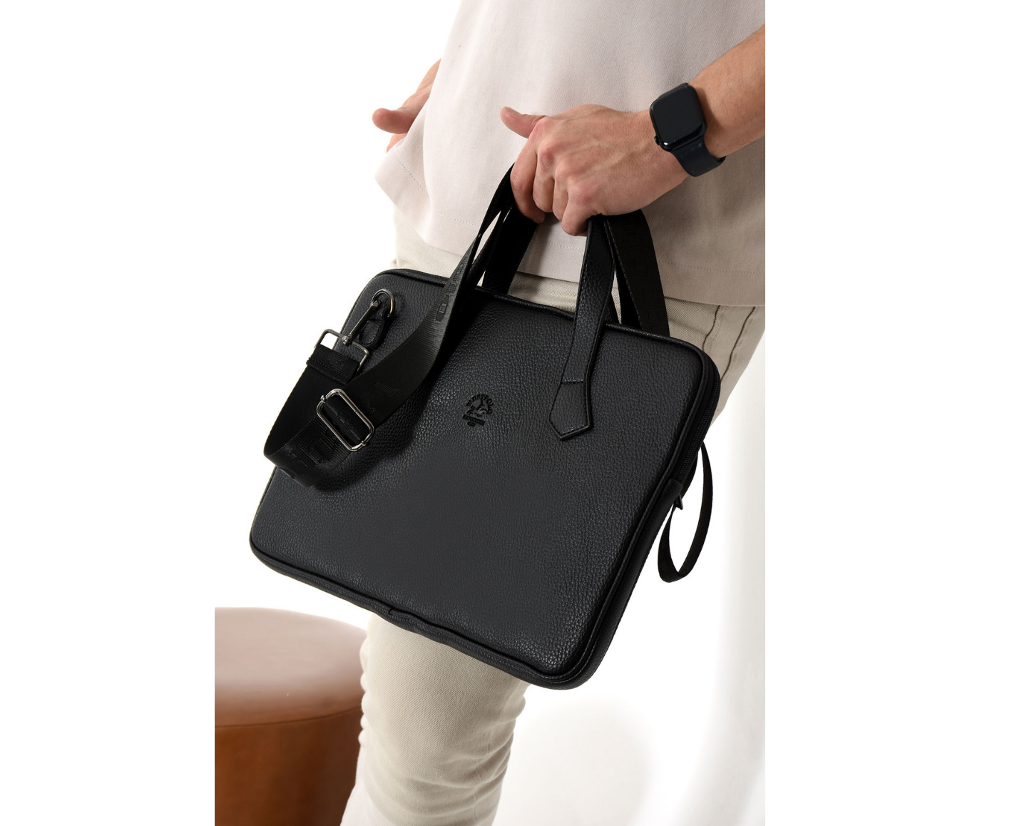 NL6078-SİYAHWestpolo Vegan Deri Slim Model El ve Omuz Askılı Laptop Çantası - Siyah