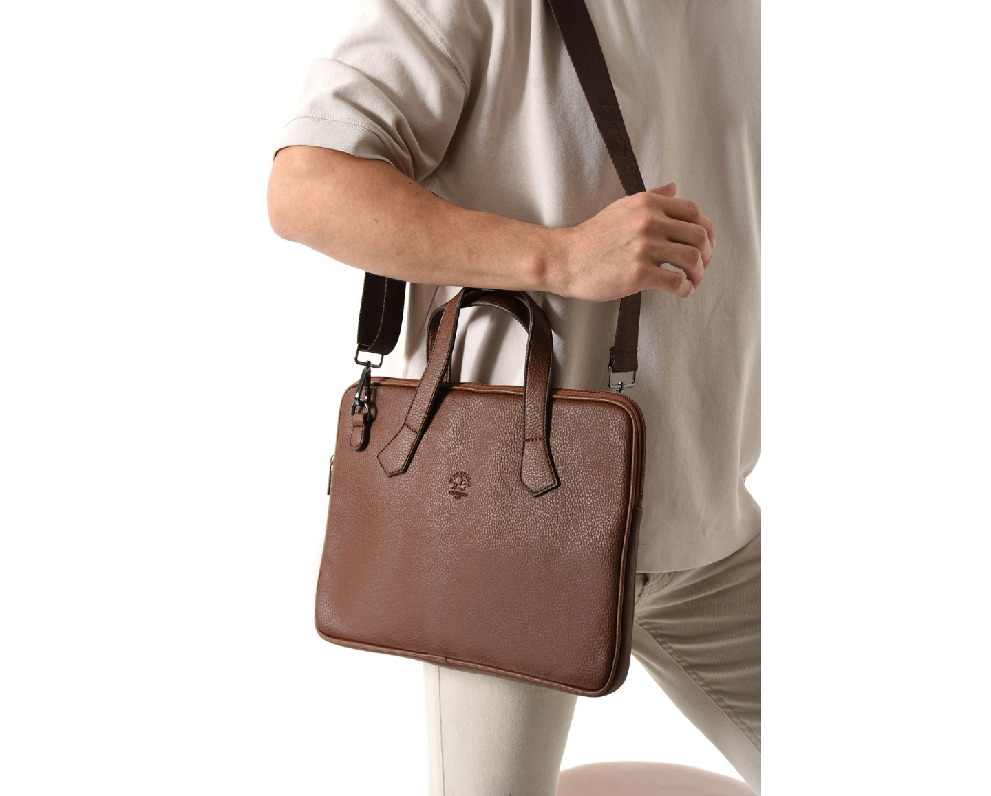 NL6078-TABAWestpolo Vegan Deri Slim Model El ve Omuz Askılı Laptop Çantası - Taba