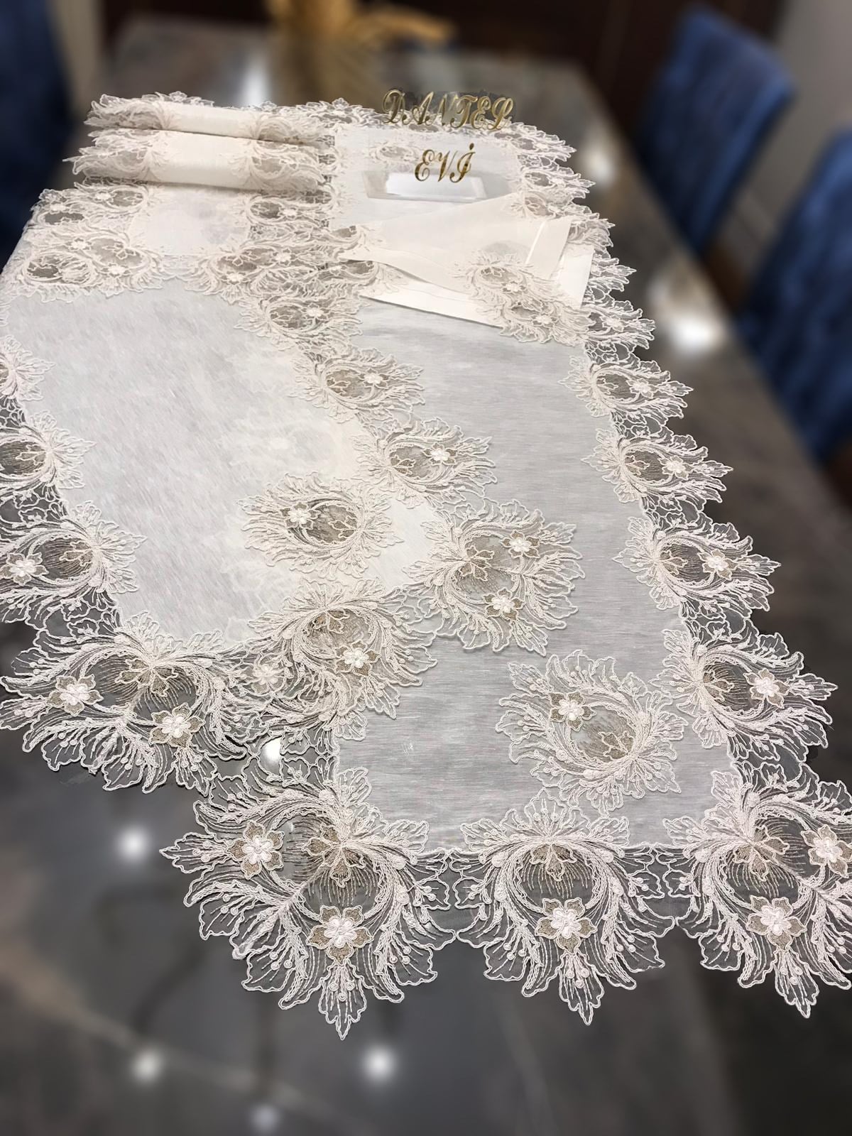Çiçek desenli Beş Parça Salon Takımı
