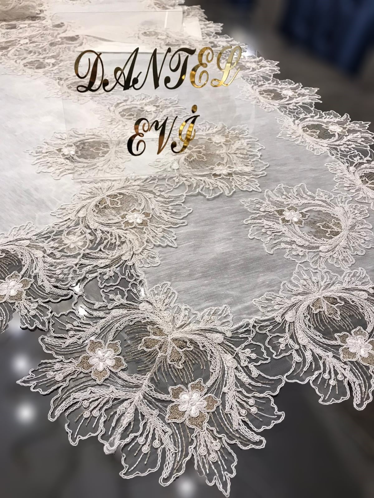 Çiçek desenli Beş Parça Salon Takımı
