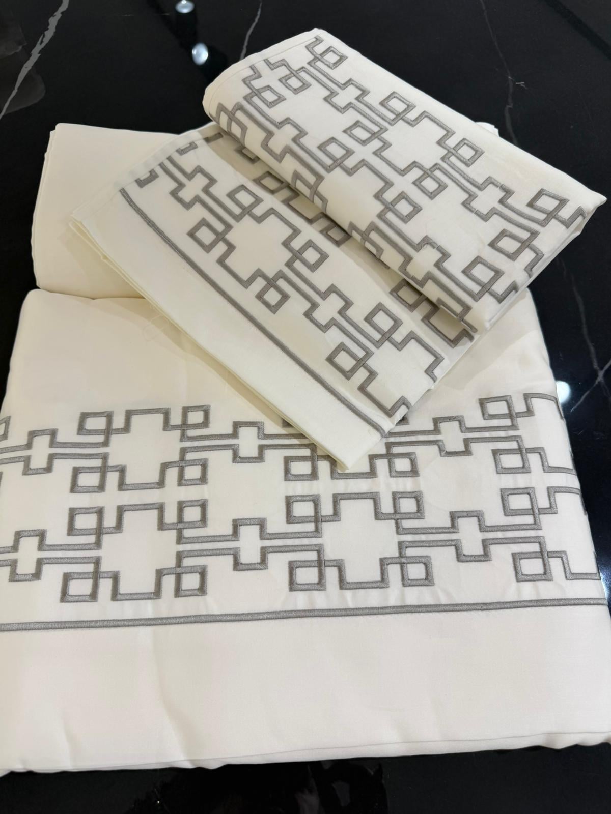 Dinamikon Nakışlı Çift Kişilik Nevresim Takımı