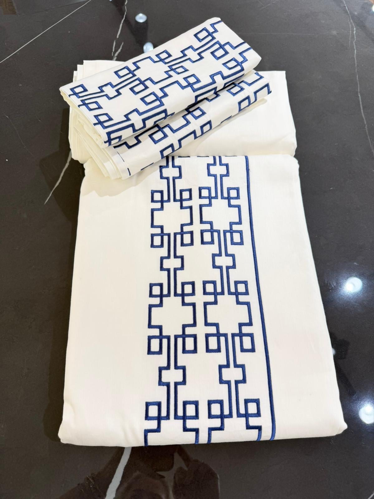 Dinamikon Nakışlı Çift Kişilik Nevresim Takımı