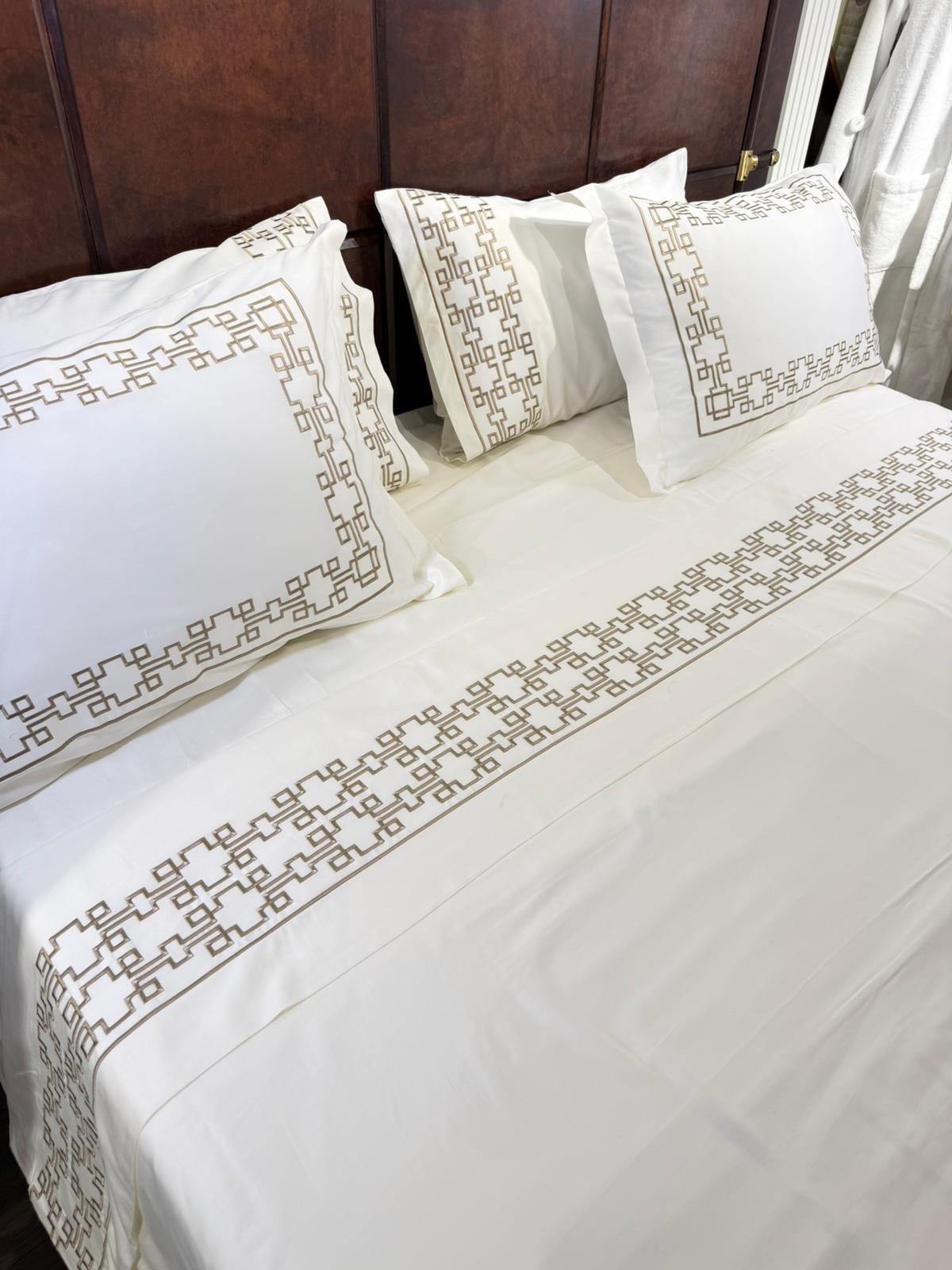 Dinamikon Nakışlı King Size Nevresim Takımı