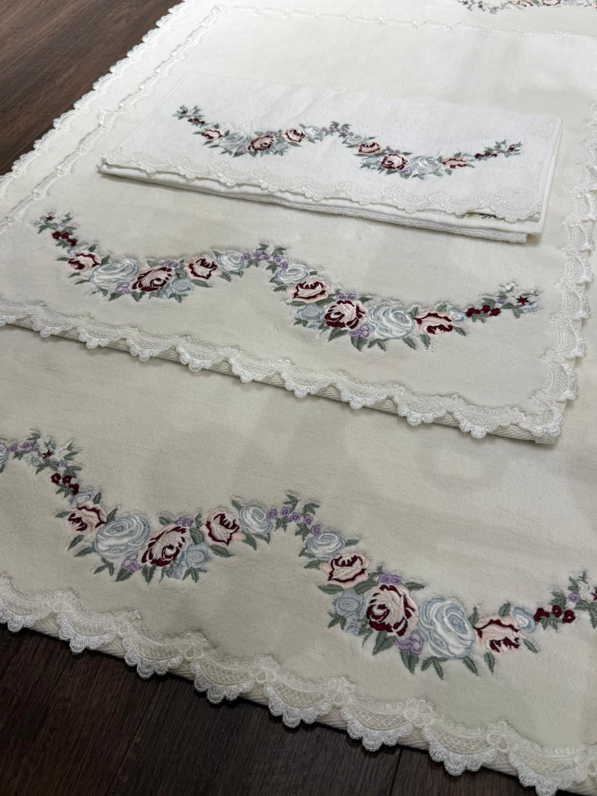 FİYONK MODEL NAKIŞLI PASPAS TAKIMI 70X120 CM