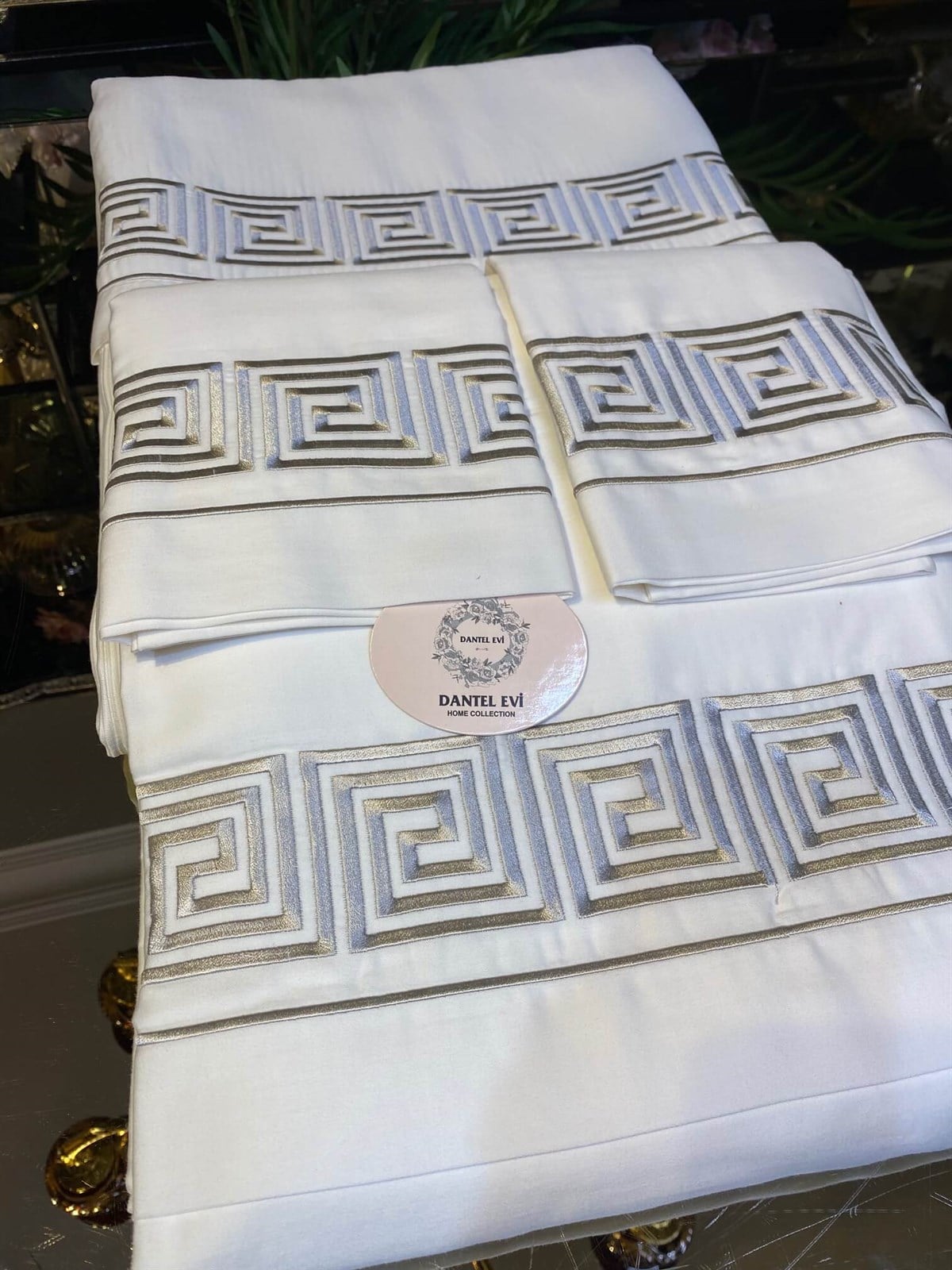 Gri İri Versace Model Çift Kişilik Nevresim ve Pike Takımı
