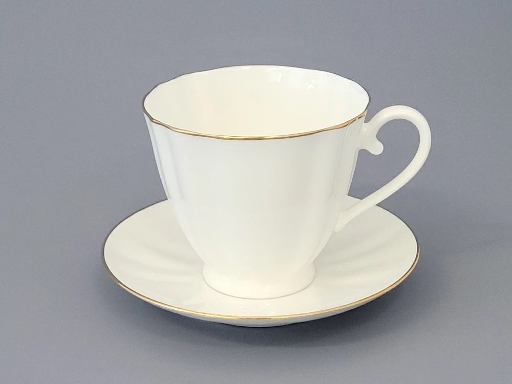 IMPERIAL ÇAY FİNCANI VE FİNCAN TABAĞI KARANFİL ALTIN KENAR 7