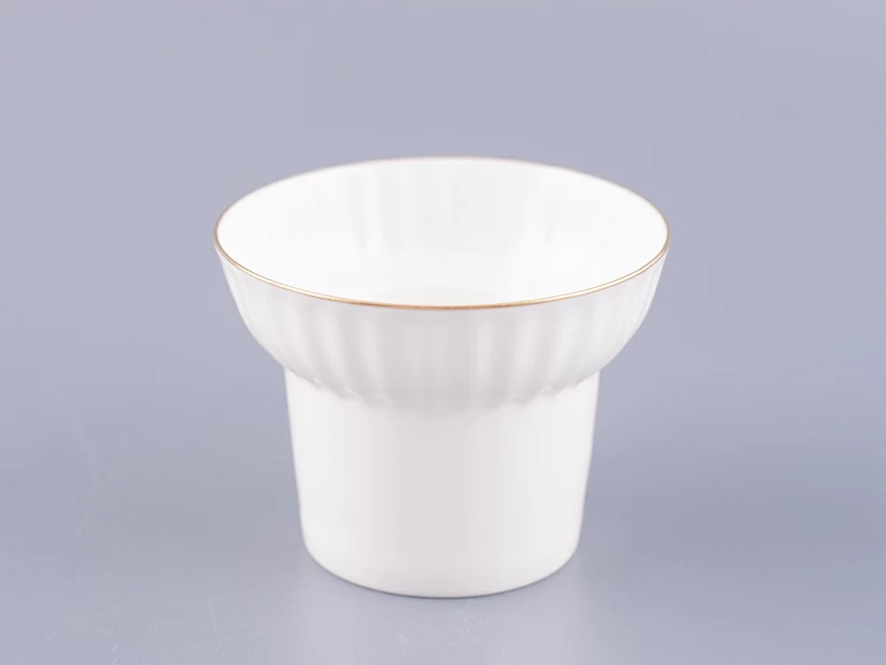 IMPERIAL ÇAY FİNCANI VE TABAĞI DALGA ALTIN KENAR 1/2