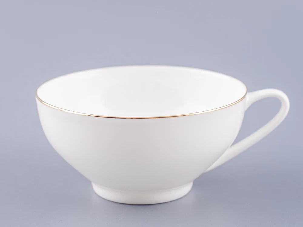 IMPERIAL ÇAY FİNCANI VE TABAĞI, KUBBE ŞEKLİNDE ALTIN ŞERİTLİ