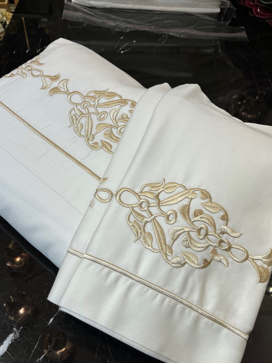 Karamel Damask Model Nakışlı Çift Kişilik Nevresim Takımı