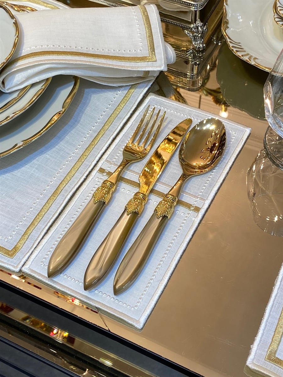 Köşe Gold Model Nakışlı Amerikan Servis Takımı